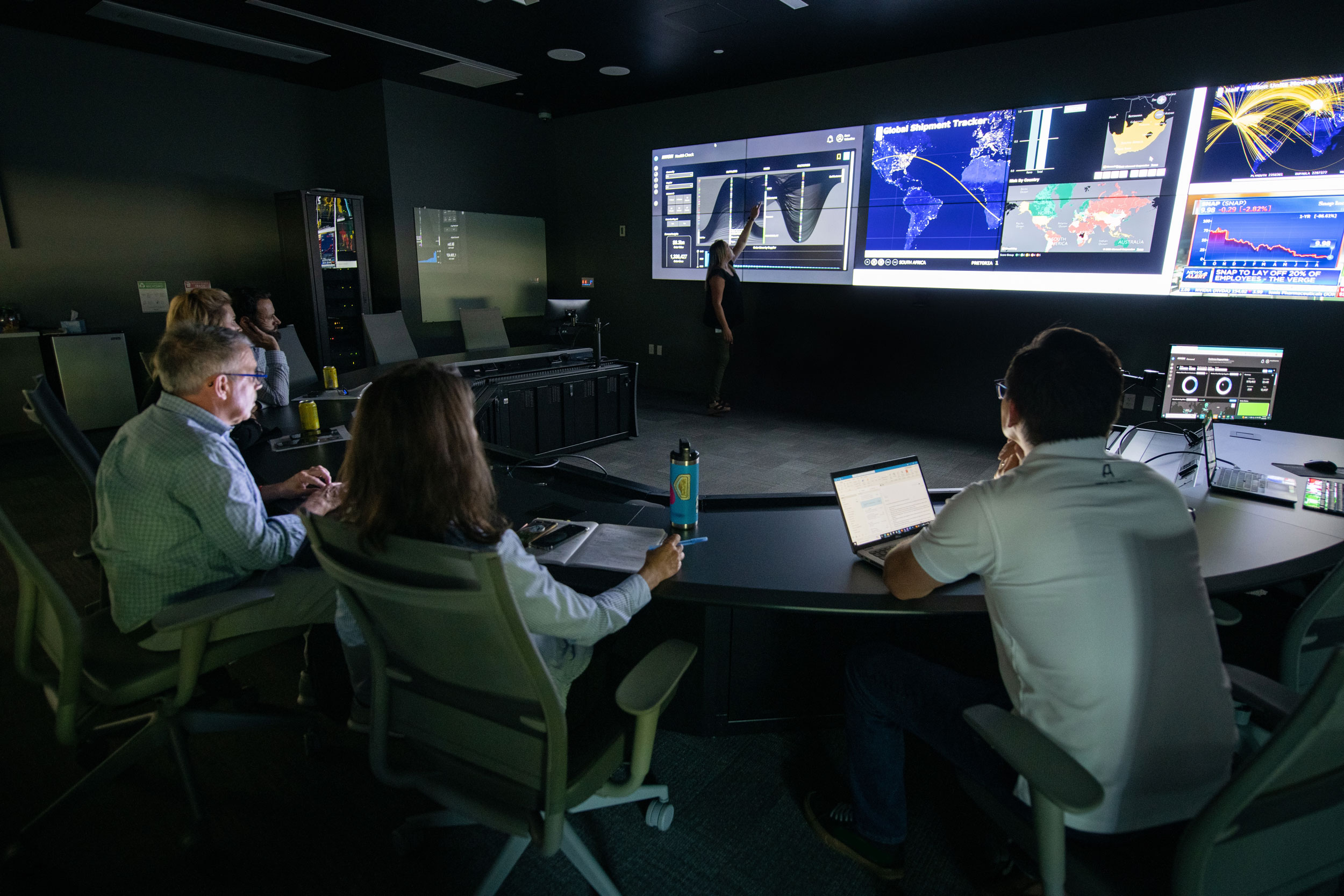 Arrow_Supply_Chain_Command_Center_2
