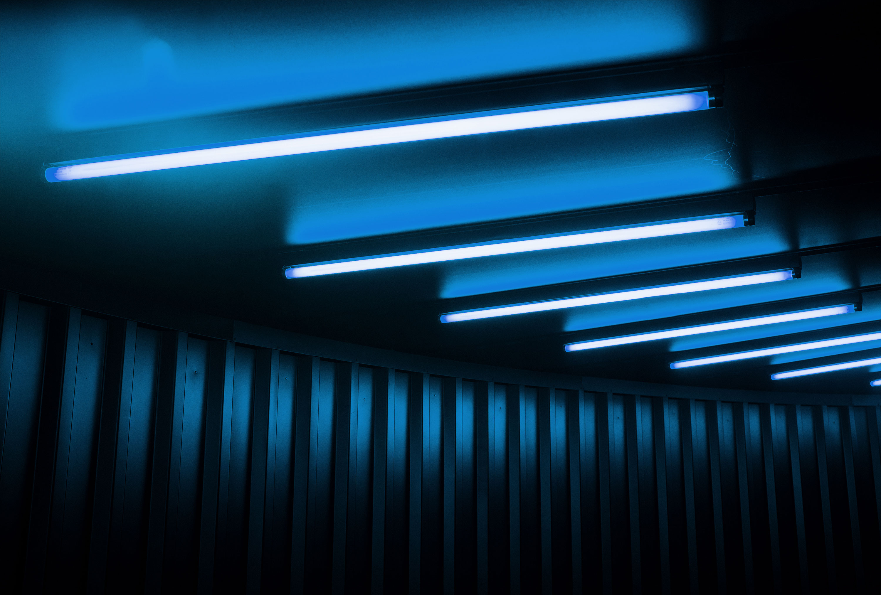 Black_Tunnel_Ceiling_With_Blue_Fluorescent_Lamps