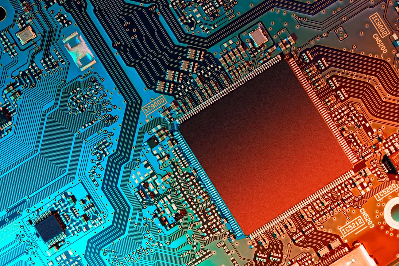 Electronic_Circuit_Board_Closeup