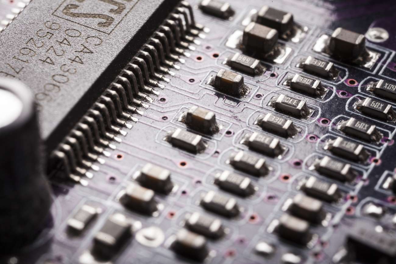 Chip. Circuit, Abstract