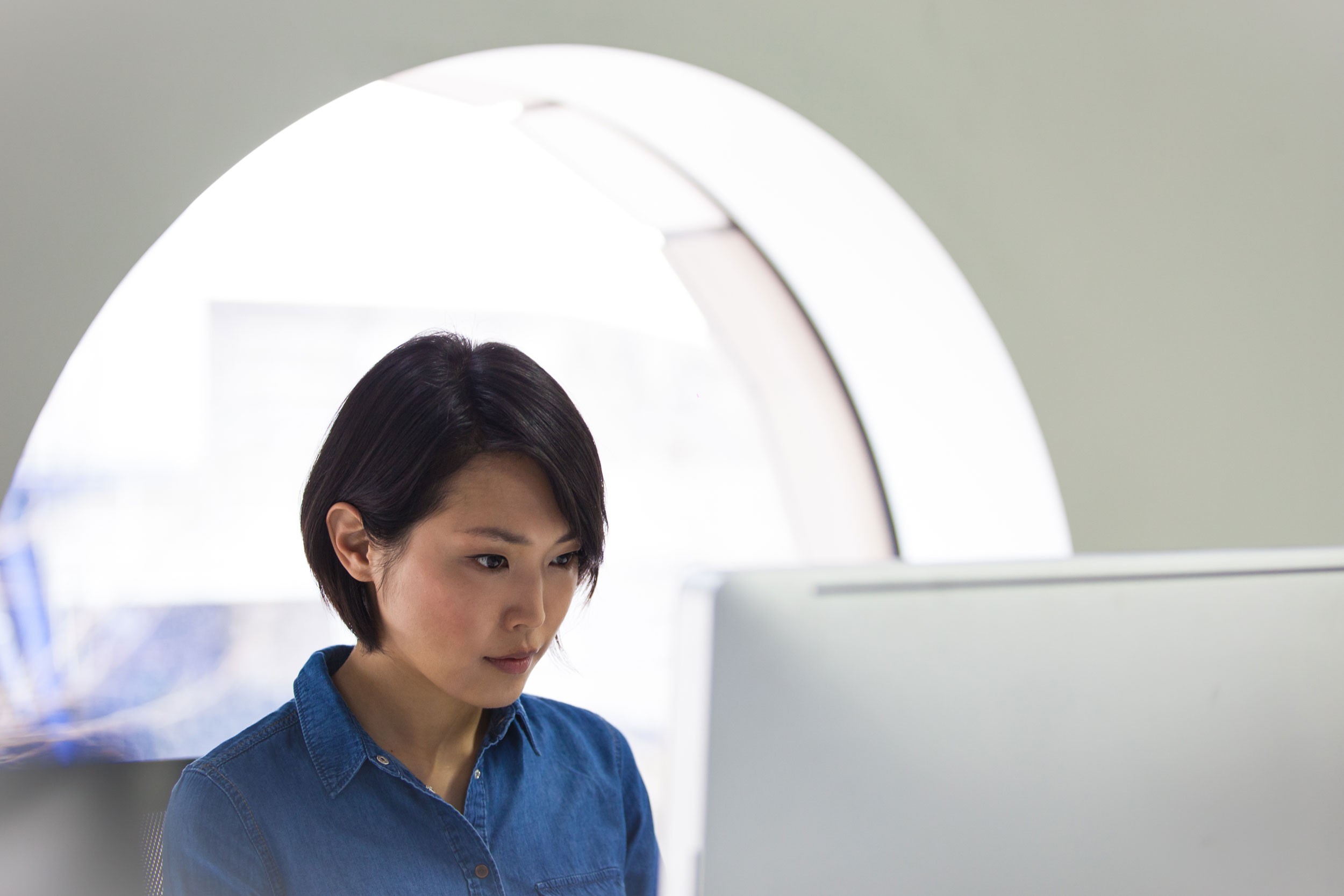 Woman_Working_on_Computer
