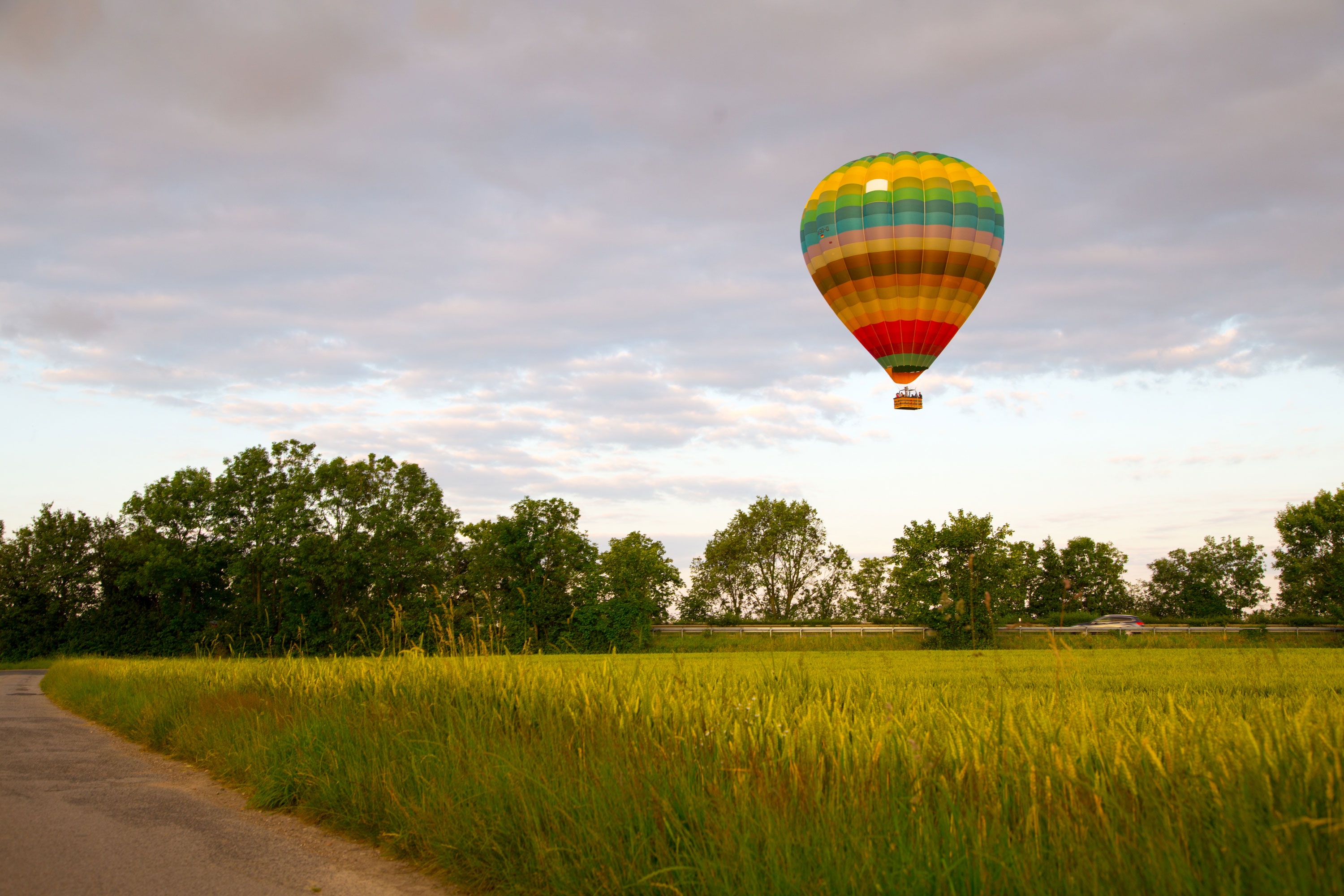 Scenic_Hot_Air_Balloon
